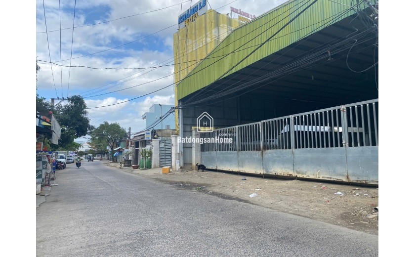 Bán đất mặt tiền Cầu Bè gần 23/10 Nha Trang, DT 118m2 ngang 5.3m, kinh doanh tốt, giá 5.9 tỷ